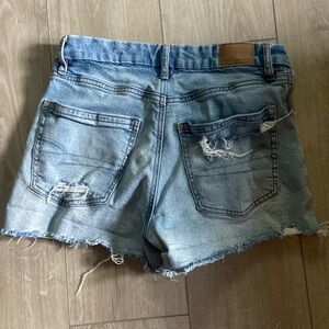 American Eagle Curvy Relaxed Short Size 2